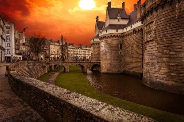 Choisissez un constructeur de maisons à Nantes !