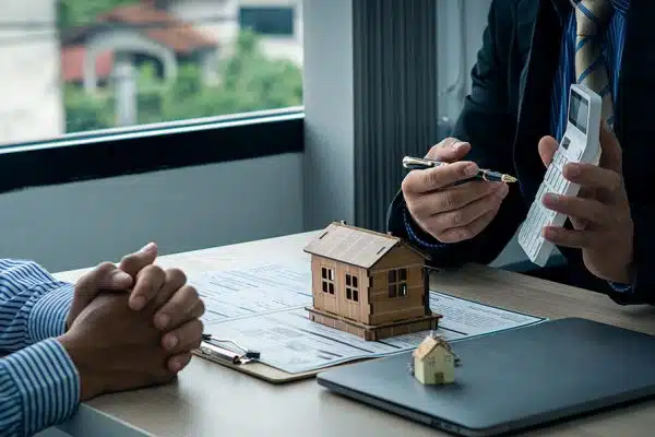 Quelles sont les taxes et les impôts liés à l’investissement immobilier ?