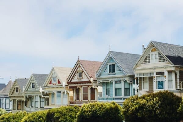 La défiscalisation en immobilier ancien : stratégies et avantages pour réduire vos impôts