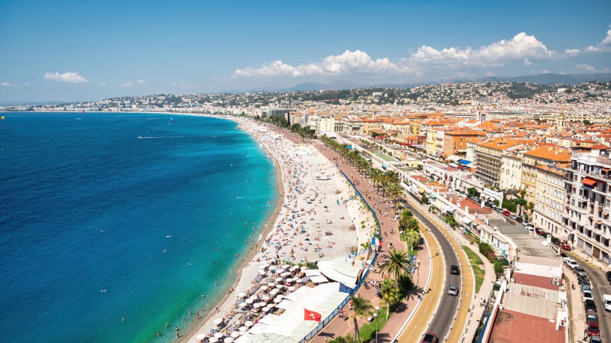 Pourquoi faire appel à constructeur pour votre villa en Côte d’Azur ?