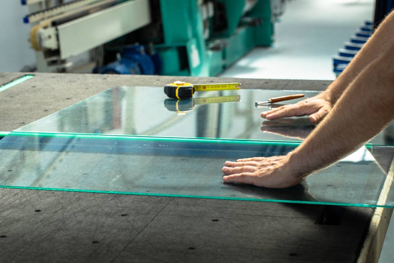 vitrier fabrication chatière sur vitrage